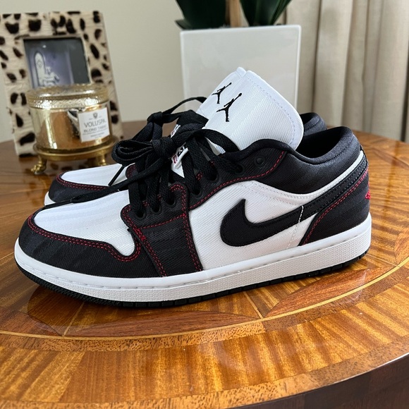 Air Jordan size W9 M7.5 - Picture 4 of 7